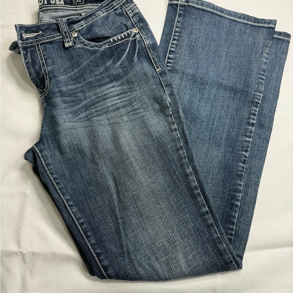 L.A. Idol Blue Boot Cut Jeans with Decorative Embroidery - Picture 3 of 8